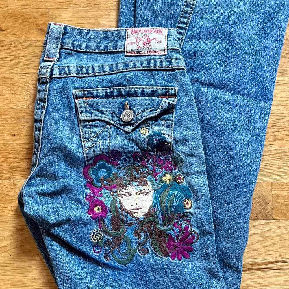 True Religion Bootcut Blue Jeans with Gorgeous Colorful Embroidery